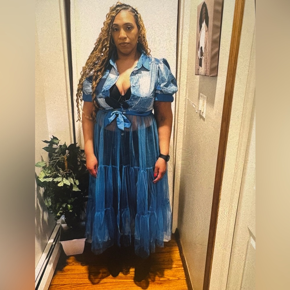 Blue shirt - Picture 2 of 4